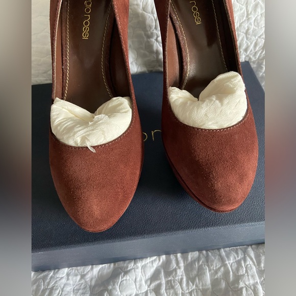 NEW Sergio Rossi Suede Pumps Size 37 - Picture 5 of 11
